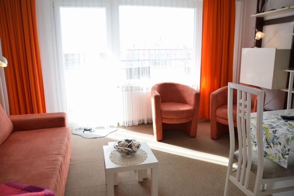 Einfaches 2-Zimmer-Appartement mit Balkon. Kjeirstraße 19-21, 25980 Westerland