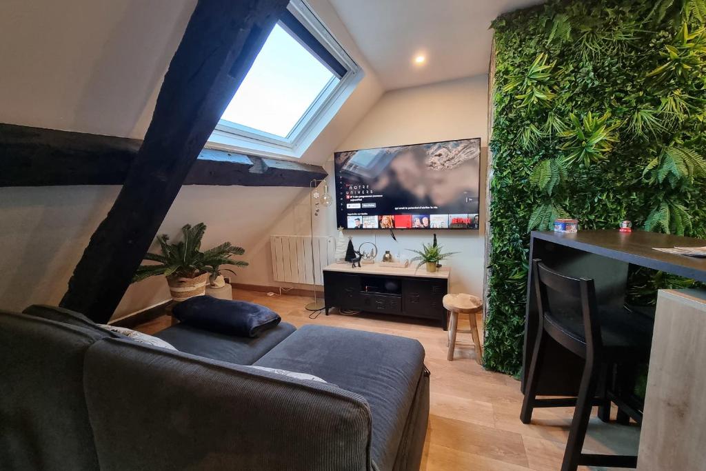 Appartement EL CIRCO - Atypical studio - City Centre - Netflix -Alexa - Near Parking 56 Rue Haute 14600 Honfleur