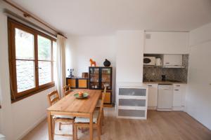 Appartement El racó de Montana Residènce Montana Park 94 Avenue du Belvédère de Cerdagne 66760 Enveitg Languedoc-Roussillon