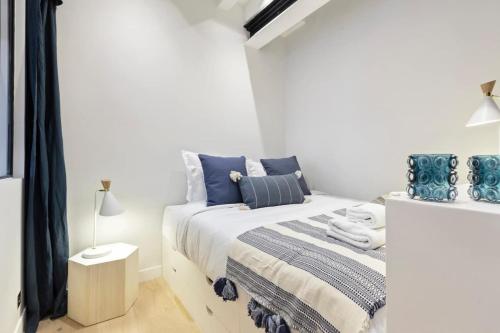 Elegant 2 Bedroom Apartment in Paris
