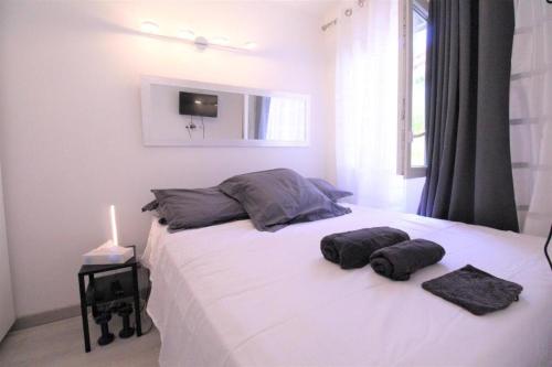 Elegant Apart, 5Min Monaco Casino, BnbRickeys