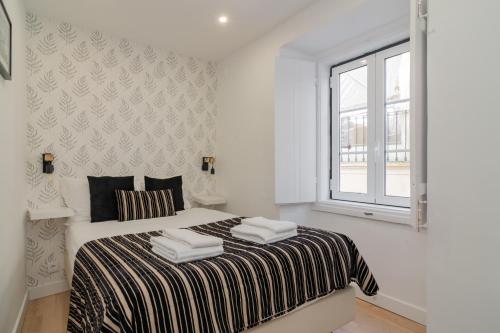 Elegant Apartment in Sintra Center by LovelyStay