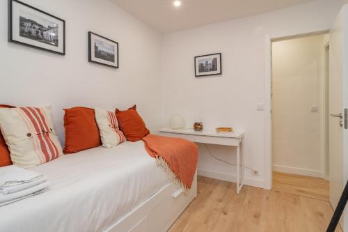 Elegant Apartment in Sintra Center by LovelyStay