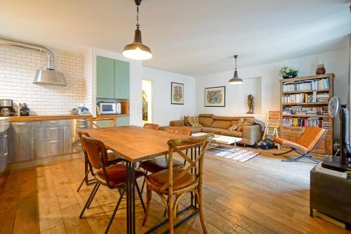 Elegant Apartment In The Marais Paris 3rd