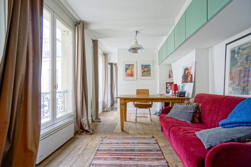 Elegant Apartment In The Marais Paris 3rd
