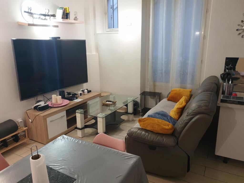 Elégant appartement dans le quartier Concorde à Paris