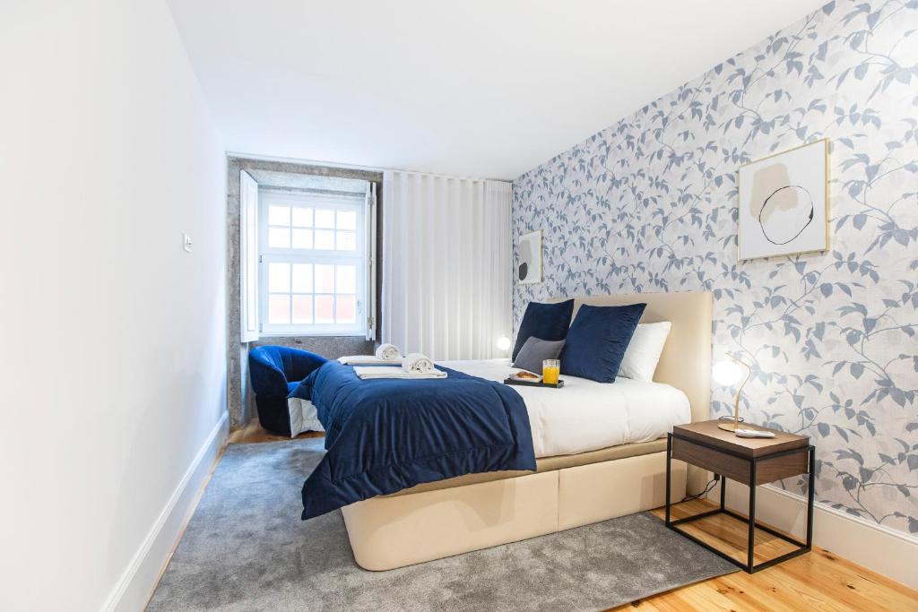 Elegant Downtown 1BR Flat w/ AC by LovelyStay 96 Rua do Doutor Ricardo Jorge, 4050-039 Porto
