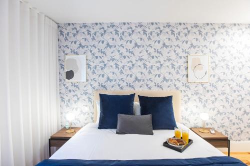 Elegant Downtown 1BR Flat w/ AC by LovelyStay