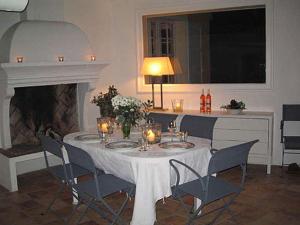 Elegant flat central Saint Tropez with terrace