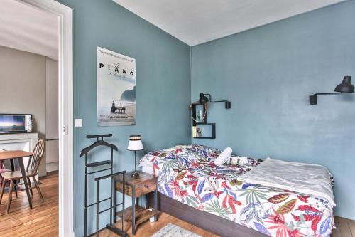 Elegant flat close to Republique and Oberkampf in Paris - Welkeys