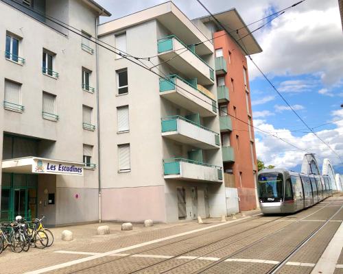 Élégant studio à 2 pas de Grenoble proche Tram