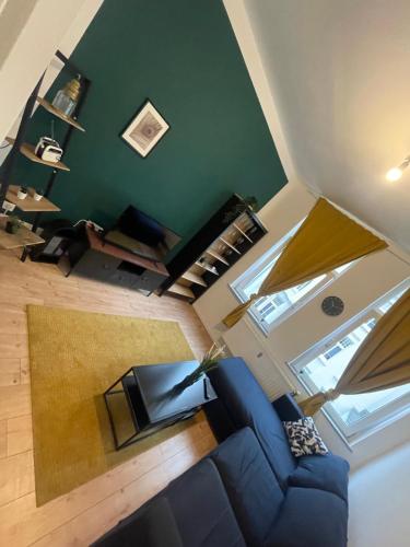 Elegantes Apartment im Altbau