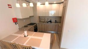 Elite Residence 15C