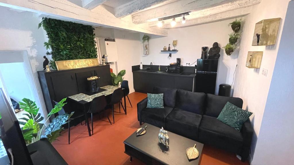 EMERALD APARTMENT: Free Parking + Netflix + Bathtub 45145 Essen