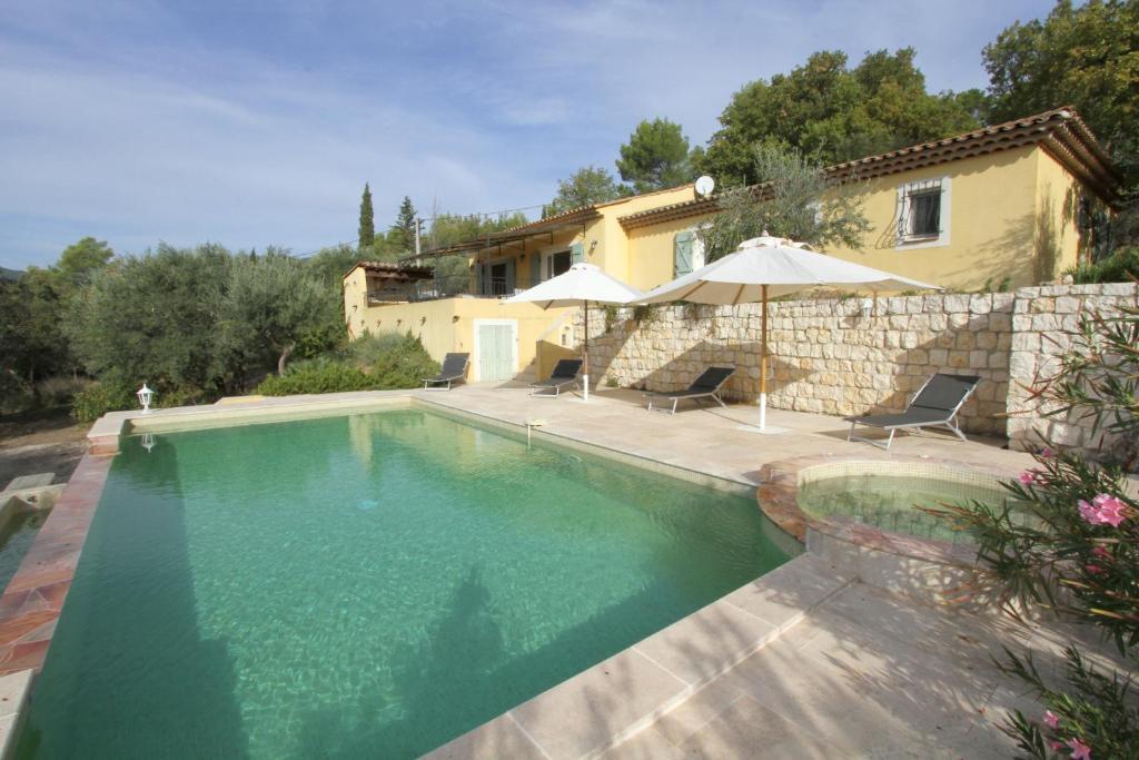 Emerald Oasis close to Fashionable Le Marais