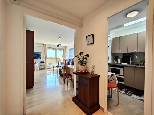 Emeraudes 8 vue mer by Booking Guys