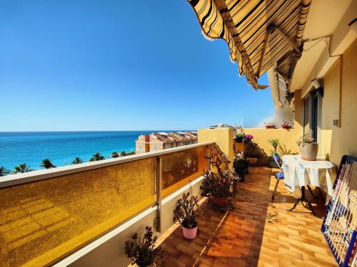 Emeraudes 8 vue mer by Booking Guys