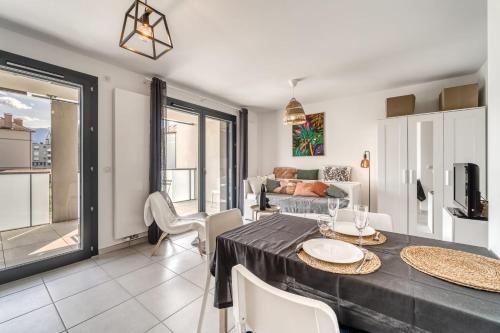 Emergence - Beau T1 pour 2 personnes balcon et garage