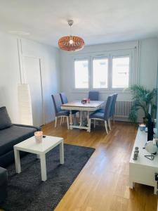 emplacement idéal/ tout confort/T4/garage/ calme
