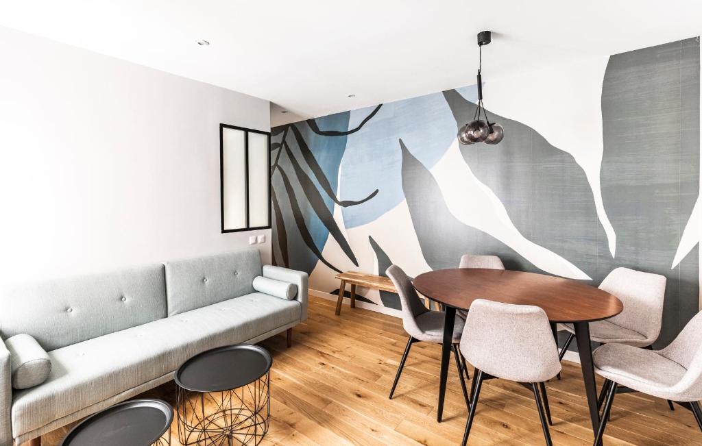 EMPLACEMENT PARFAIT - PARIS 7EME - BAIL MOBILITÉ 127 Rue Saint-Dominique, 75007 Paris
