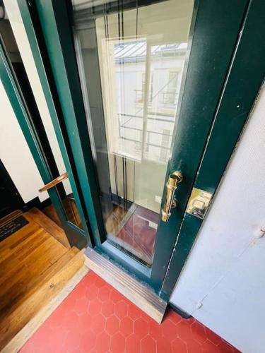 Emplacement rare - Paris 7 - Bail mobilité