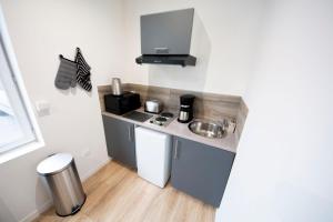 EMYSTA - CHARMANT Studio HOME STAGING en plein centre