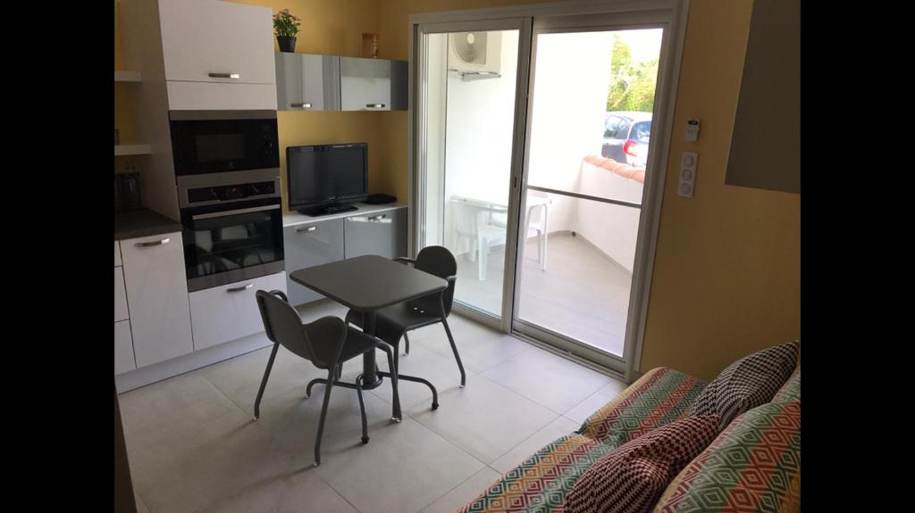 Appartements Appartement en bord de Mer 34 Rue Louis Pasteur, 13460 Les Saintes-Maries-de-la-Mer