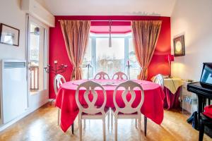 Appartement En rouge et blanc 20 Rue Ledru Rollin 37000 Tours Région Centre