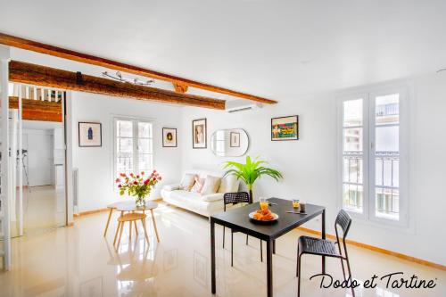 Enchanting 2 bedroom with sea view and AC - Dodo et Tartine