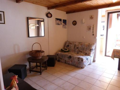 Appartement Appartement Enchastrayes, 2 pièces, 6 personnes - FR-1-691-29 CBU Enchastrayes