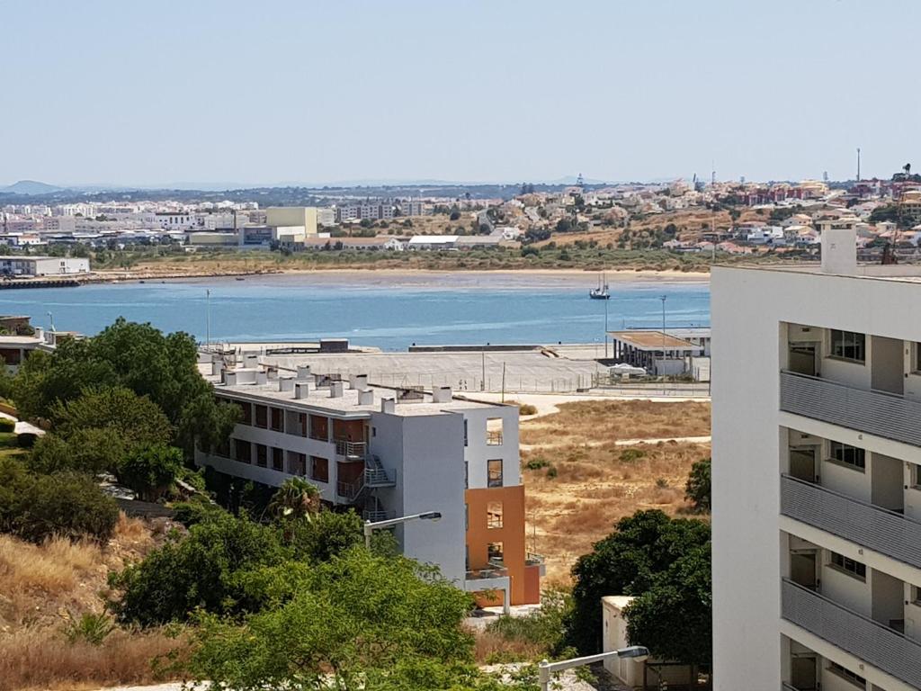 Encosta da Marina Residence Rua Oceano Atlantico lote 5 loja 4, 8500-823 Portimão