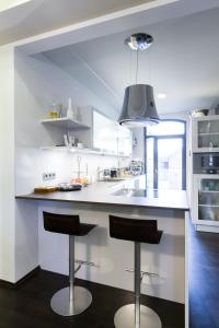 English Romance Penthouse