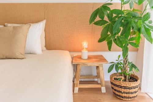 Enjoy Bonfim Central 2BR Renovated Apartment by LovelyStay