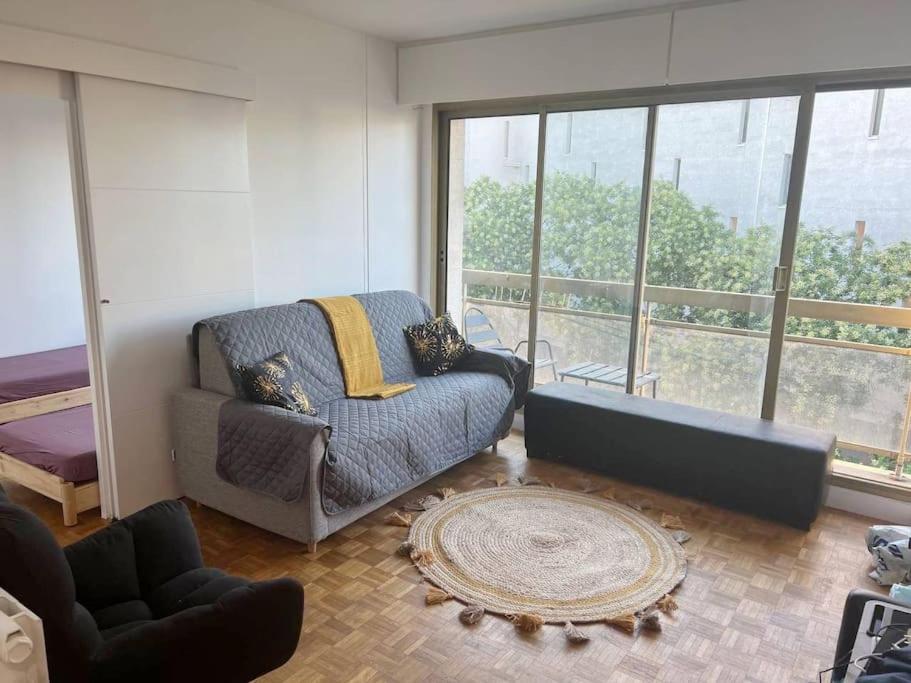 Appartement Entiry apartment, Private rooms in Paris 73 Rue de Ménilmontant 75020 Paris