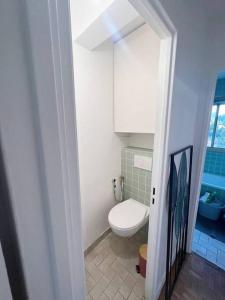 Entiry apartment, Private rooms in Paris