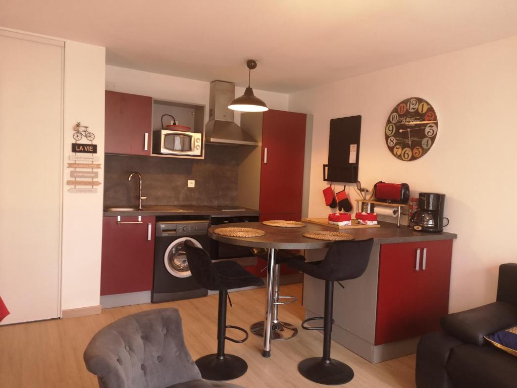 Appartement Entre centre ville et plages 44 Rue des Frères le Montreer 22700 Perros-Guirec