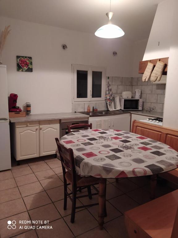 Appartement Envie d'un gros bol d'air? Louez a la campagne Marijoulet 48500 La Canourgue