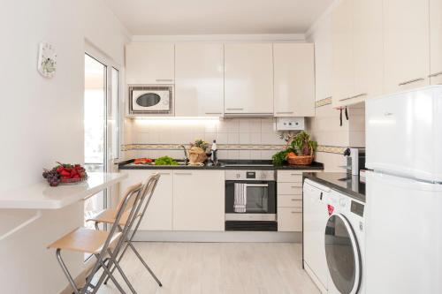 Ericeira T2 Navegantes Apartment