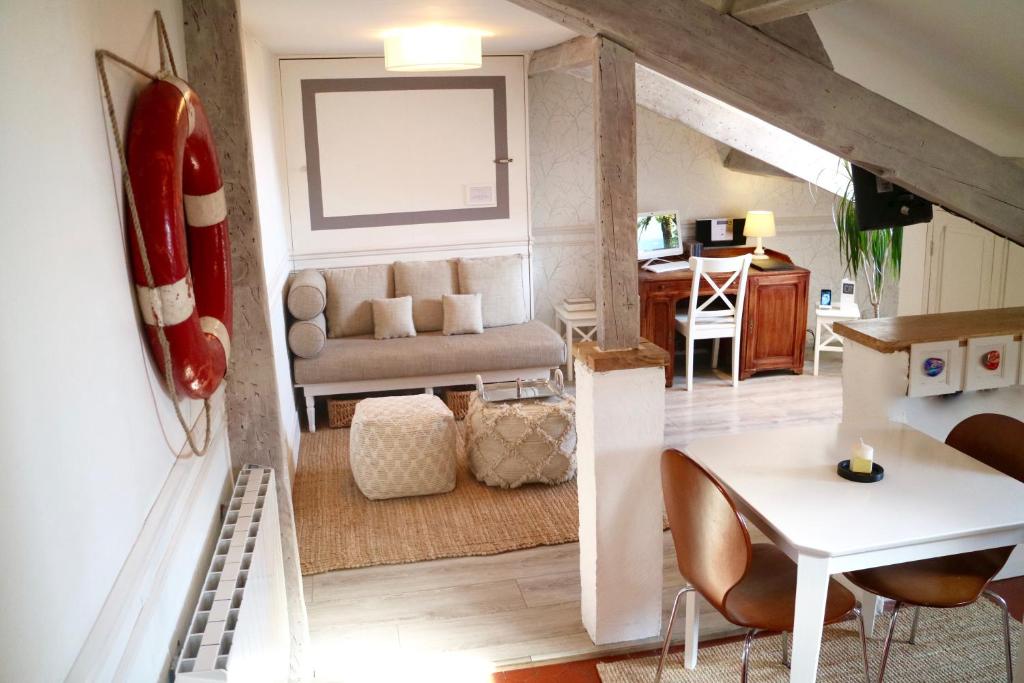 Èrsextius, GGB2, Nice 17 rue François Guisol, 06300 Nice
