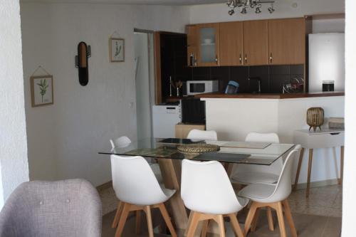 ESCALE, à 150m de la plage Appt T4 1er étage
