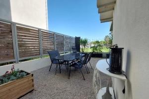 Appartement Escapade au Soleil B002 30 rue de l'égalité Château Leenhardt 30240 Le Grau-du-Roi Languedoc-Roussillon