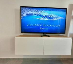 Escapade Bandolaise, 100 mètres de la plage