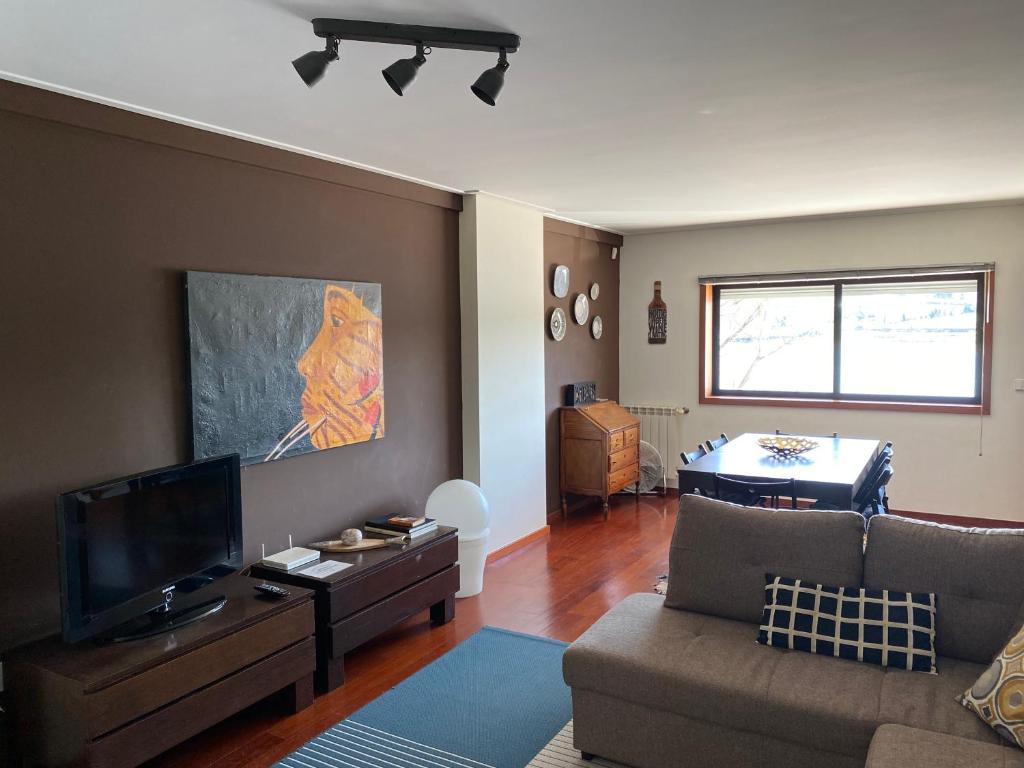 Appartement ESM Rental - Freixo Riverside Terrace 760 Avenida de Paiva Couceiro Ap. RC H3 4300-383 Porto