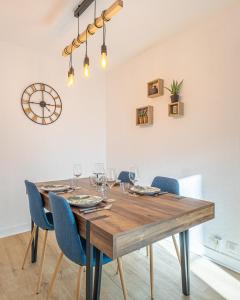 Esprit cosy avec place de parking proche gare