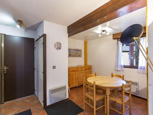 Appartement Appartement Esquièze-Sère, 3 pièces, 6 personnes - FR-1-402-128 RESIDENCE PYRENEES SOLEIL APPARTEMENT 76 Esquièze - Sère