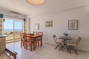 Appartement Estrela 304 - Vista Mar Avenida Beira Mar, Edifício Estrela, 3ºandar, Porta 4 8365-101 Armação de Pêra Algarve