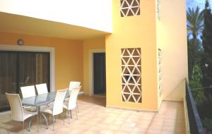 Estrela da Luz 1 bedroom apt pool and sea views