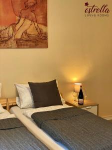 estrella LIVING ROOMS 87 Paris