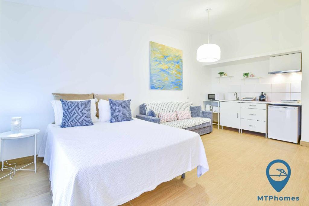 Estúdio com Piscina e varanda Rua Carlos Porfírio, Urbanização Solar dos Vilarinhos, lote 7, 8200-317 Albufeira
