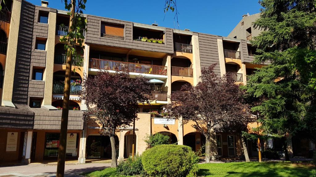 Établissement Central Parc Appartement 108 premier étage. Central Parc 1 bat b, 8 rue Barthélemy Chaix, 05100 Briançon